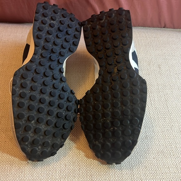 New Balance 327–read description! - Picture 10 of 11